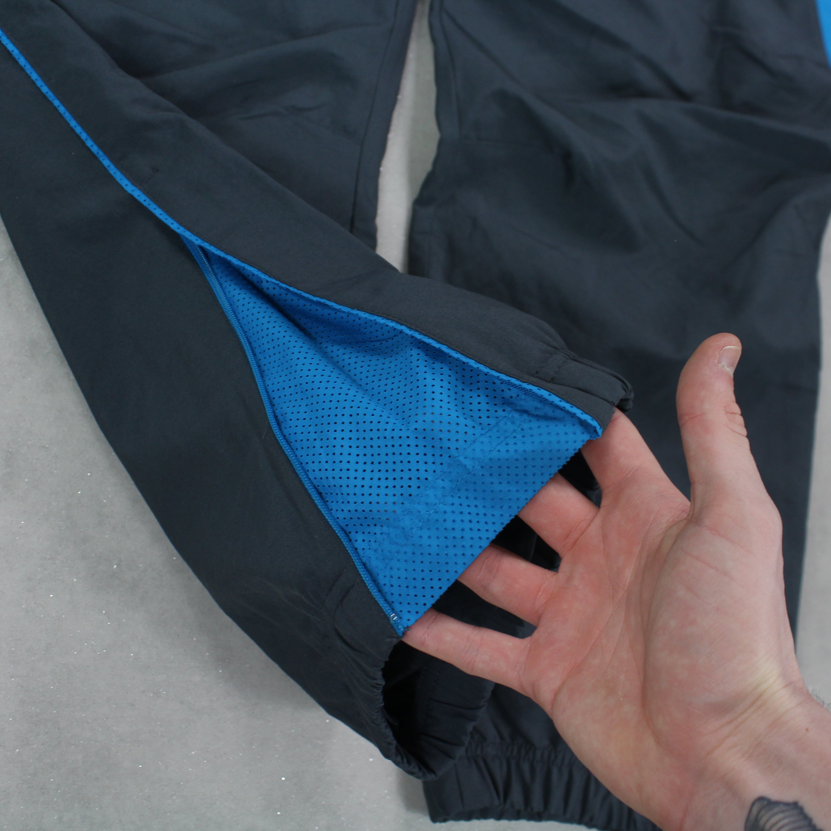 RARE 2000s Trackpants Grey-Maverick