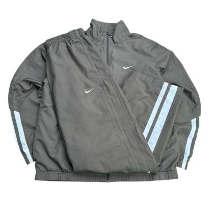 Tracksuit-Maverick