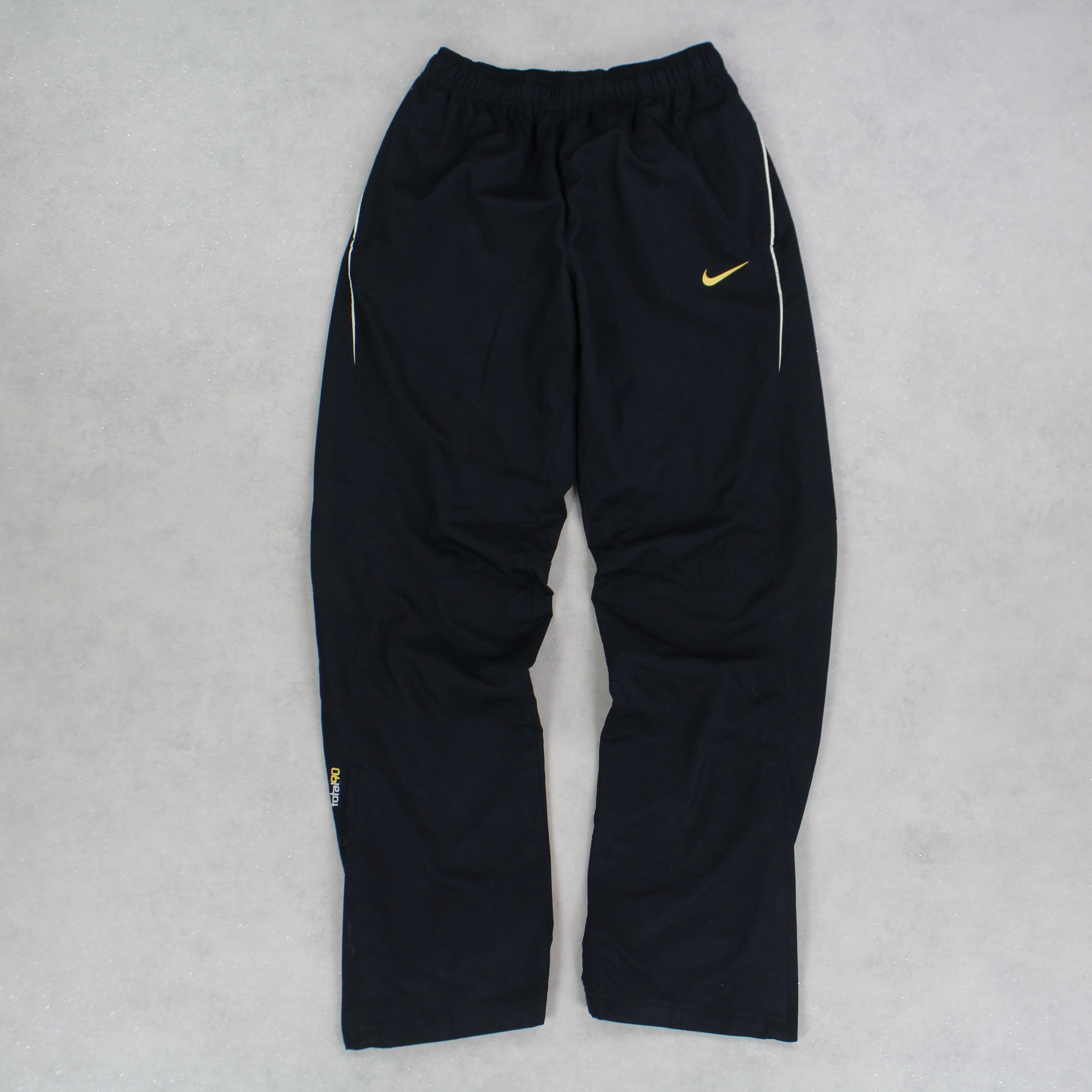 RARE 2000s Trackpants Black-Maverick
