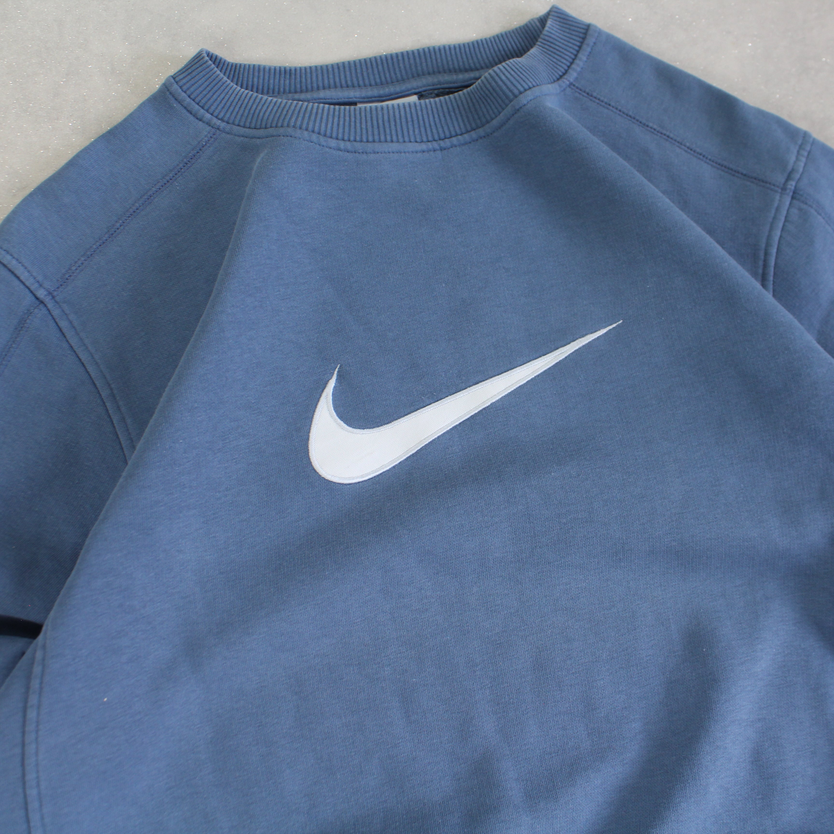 RARE 2000s  Swoosh Sweatshirt Blue-Maverick