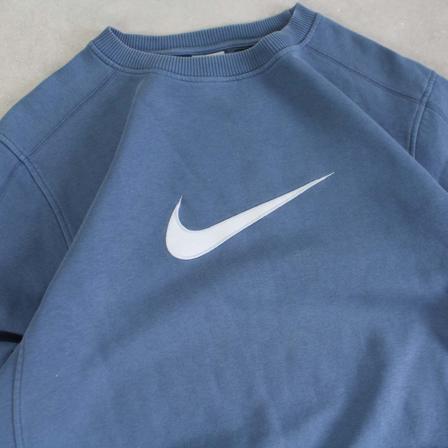 RARE 2000s  Swoosh Sweatshirt Blue-Maverick