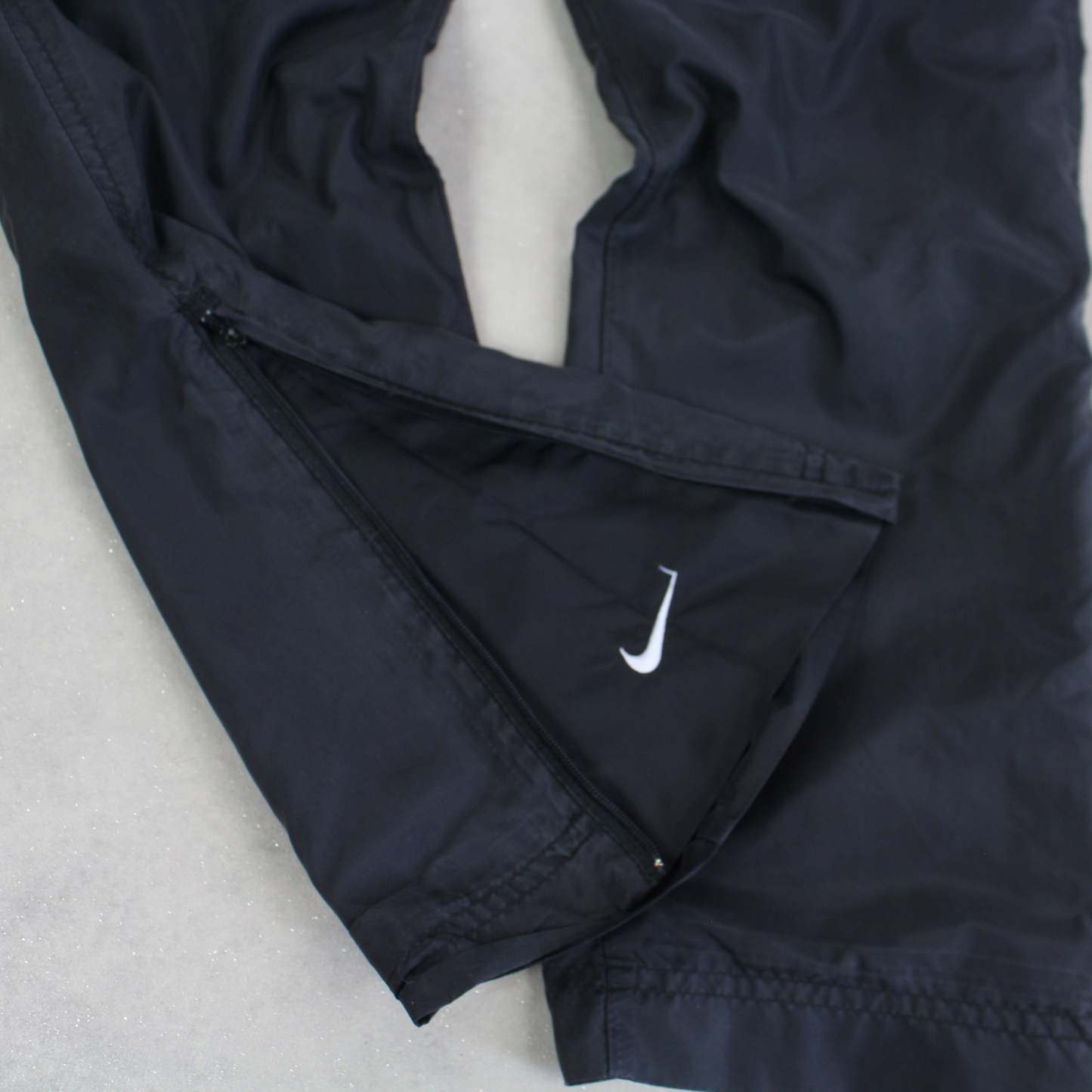 RARE 00s Trackpants Black-Maverick