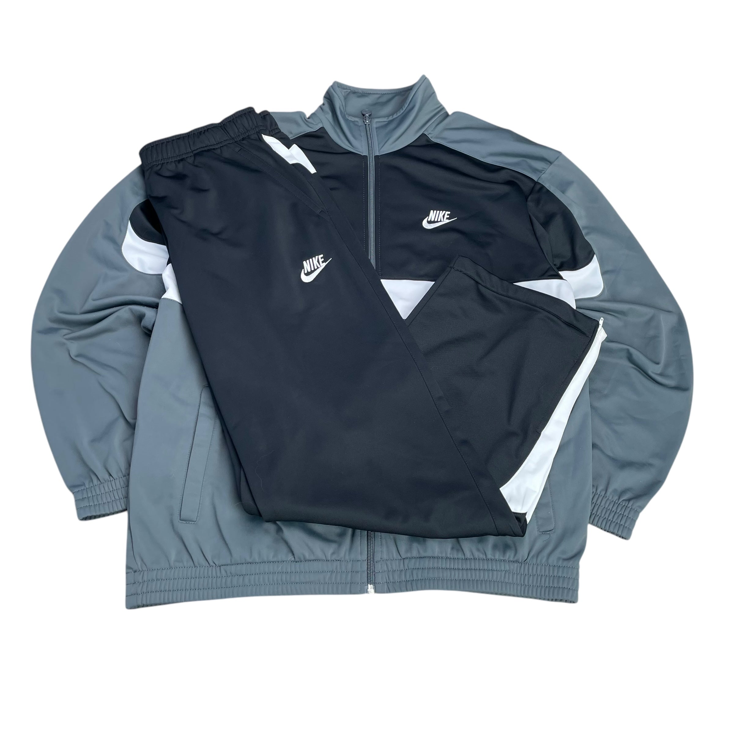 Tracksuit-Maverick