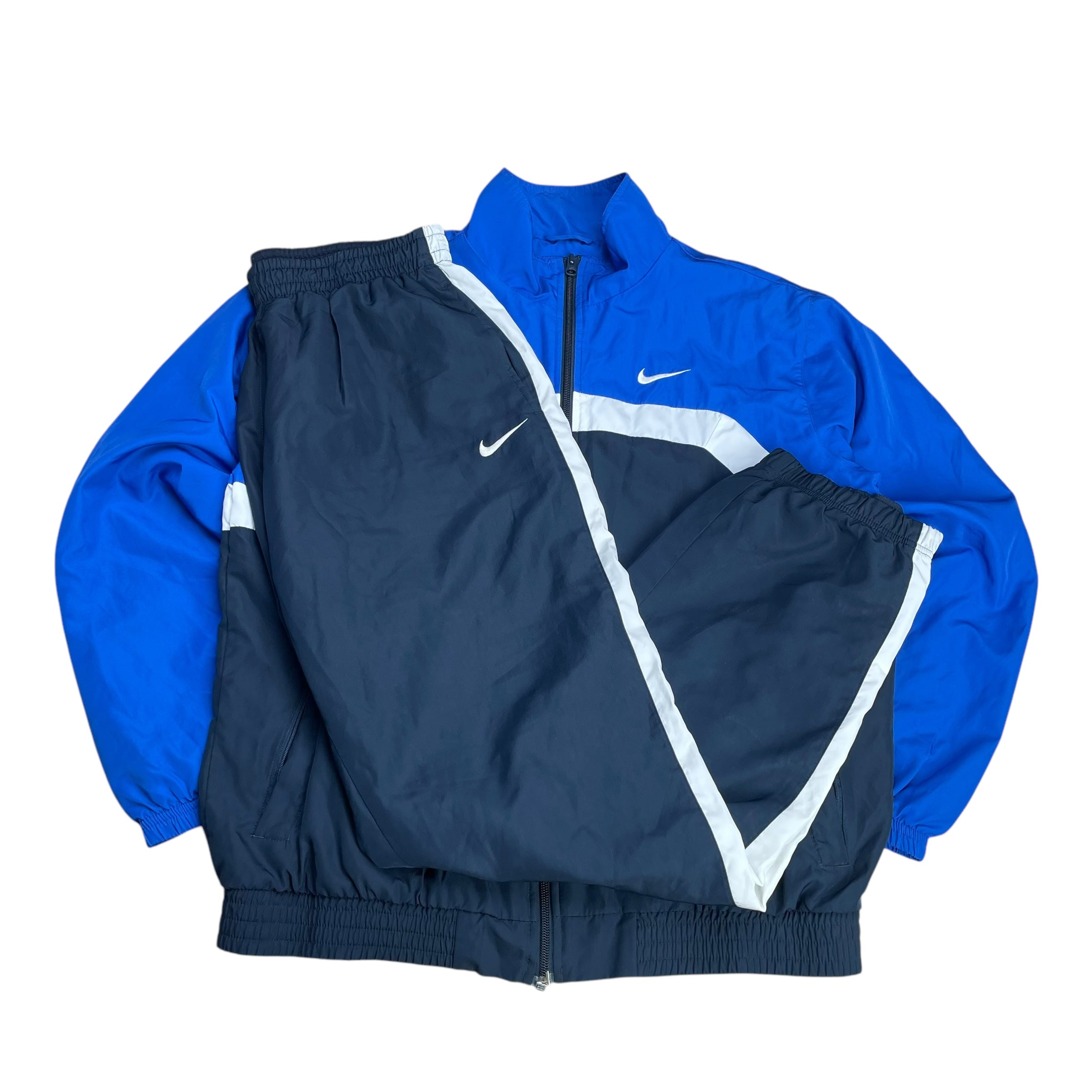 Tracksuit-Maverick