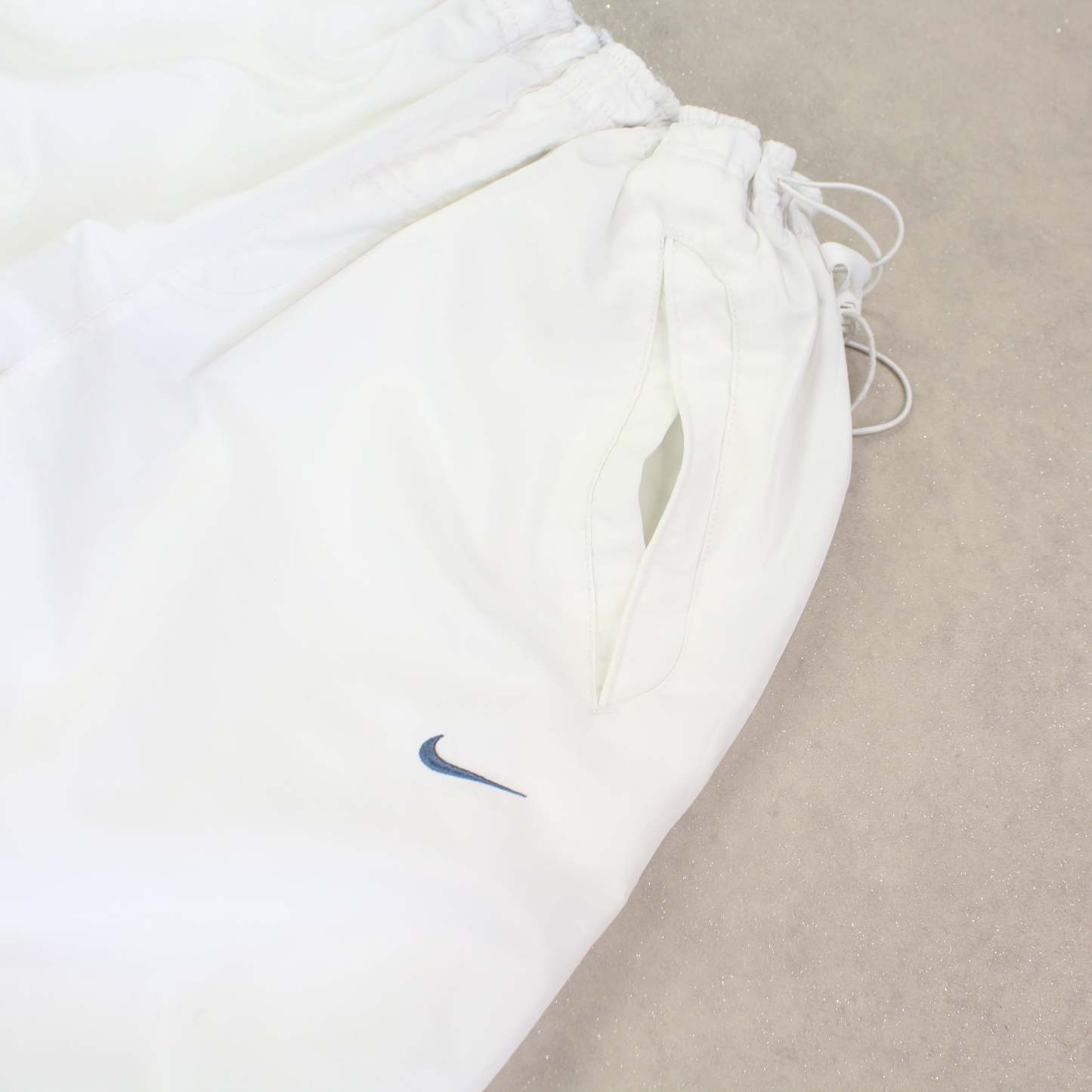 SUPER RARE 00s Trackpants White-Maverick