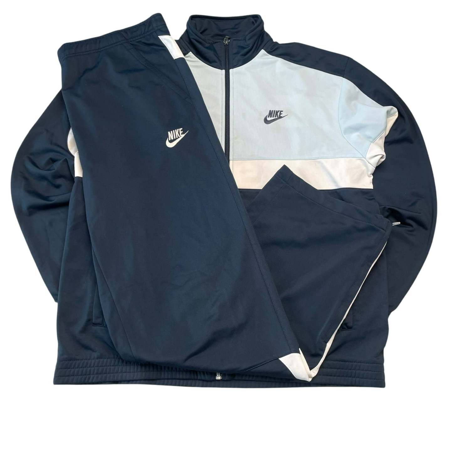 Tracksuit-Maverick