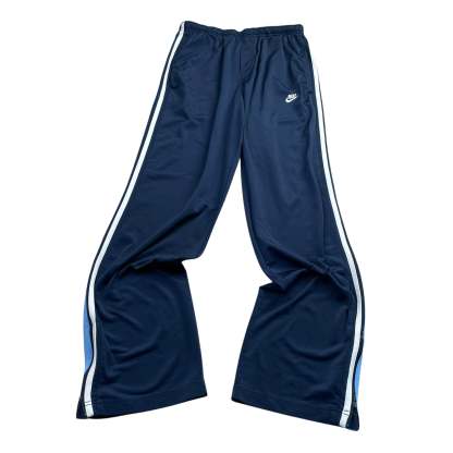 Tracksuit-Maverick