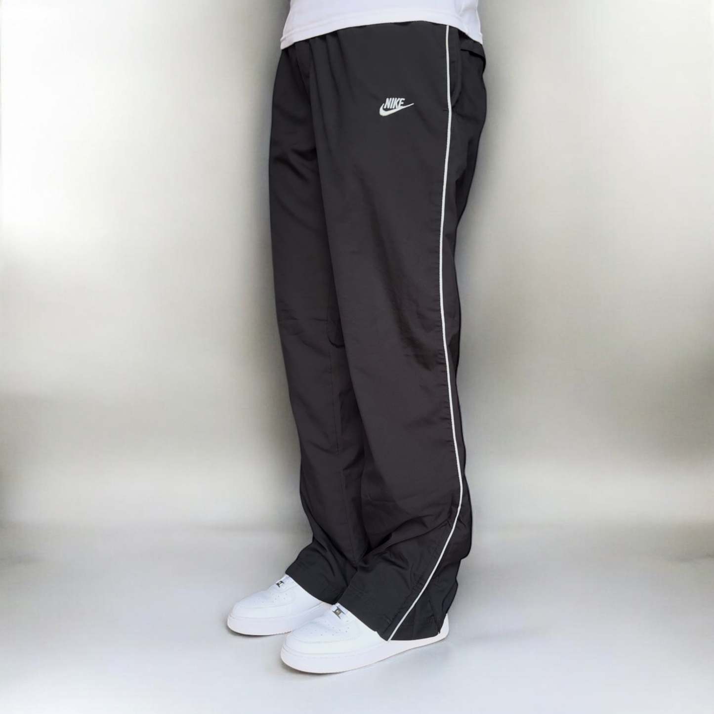RARE 2000s Baggy Trackpants Black-Maverick