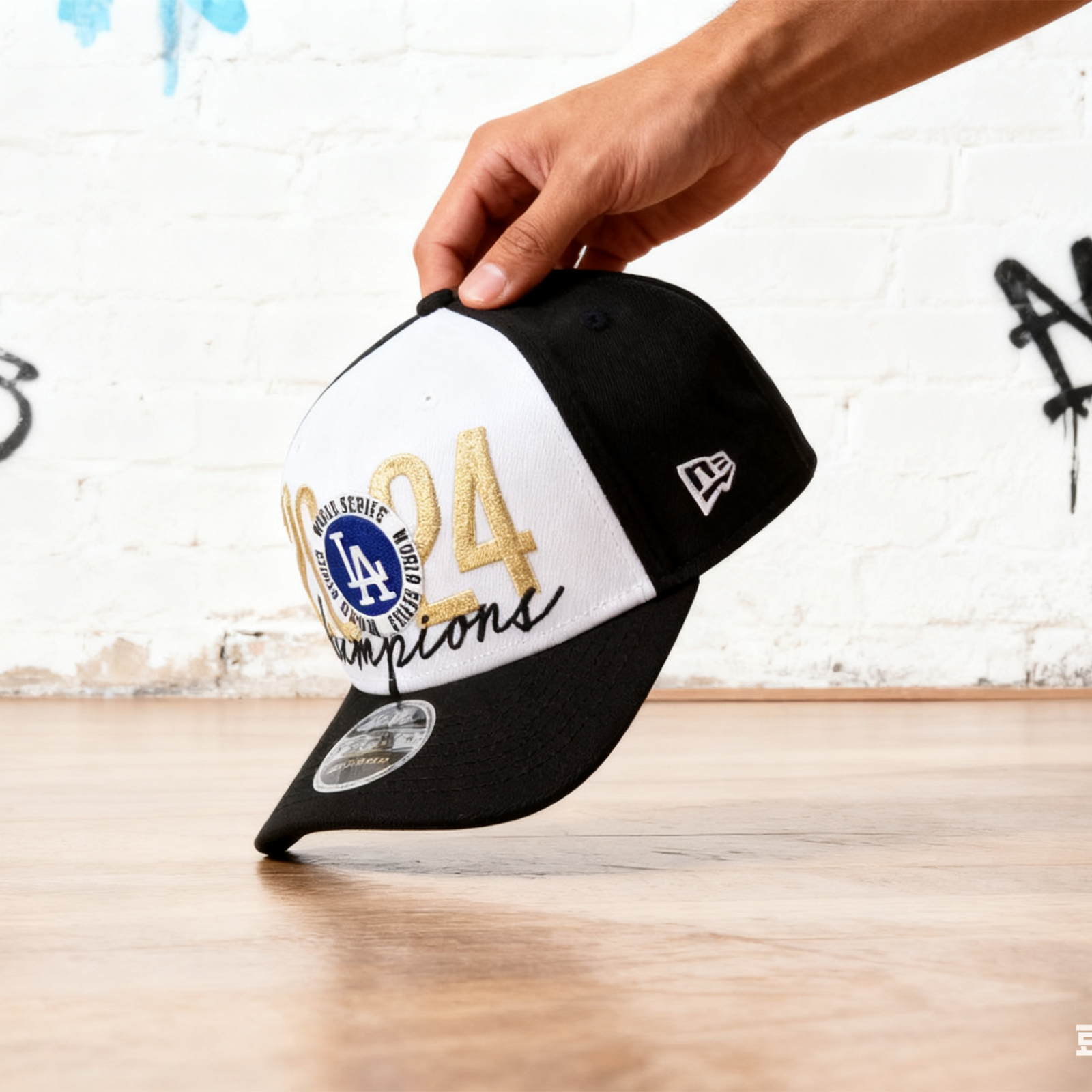 NEW ERA LOS ANGELES DODGERS STRETCH SNAPBACK 9SEVENTY 2024 WORLD SERIES CHAMPIONS HAT-Maverick