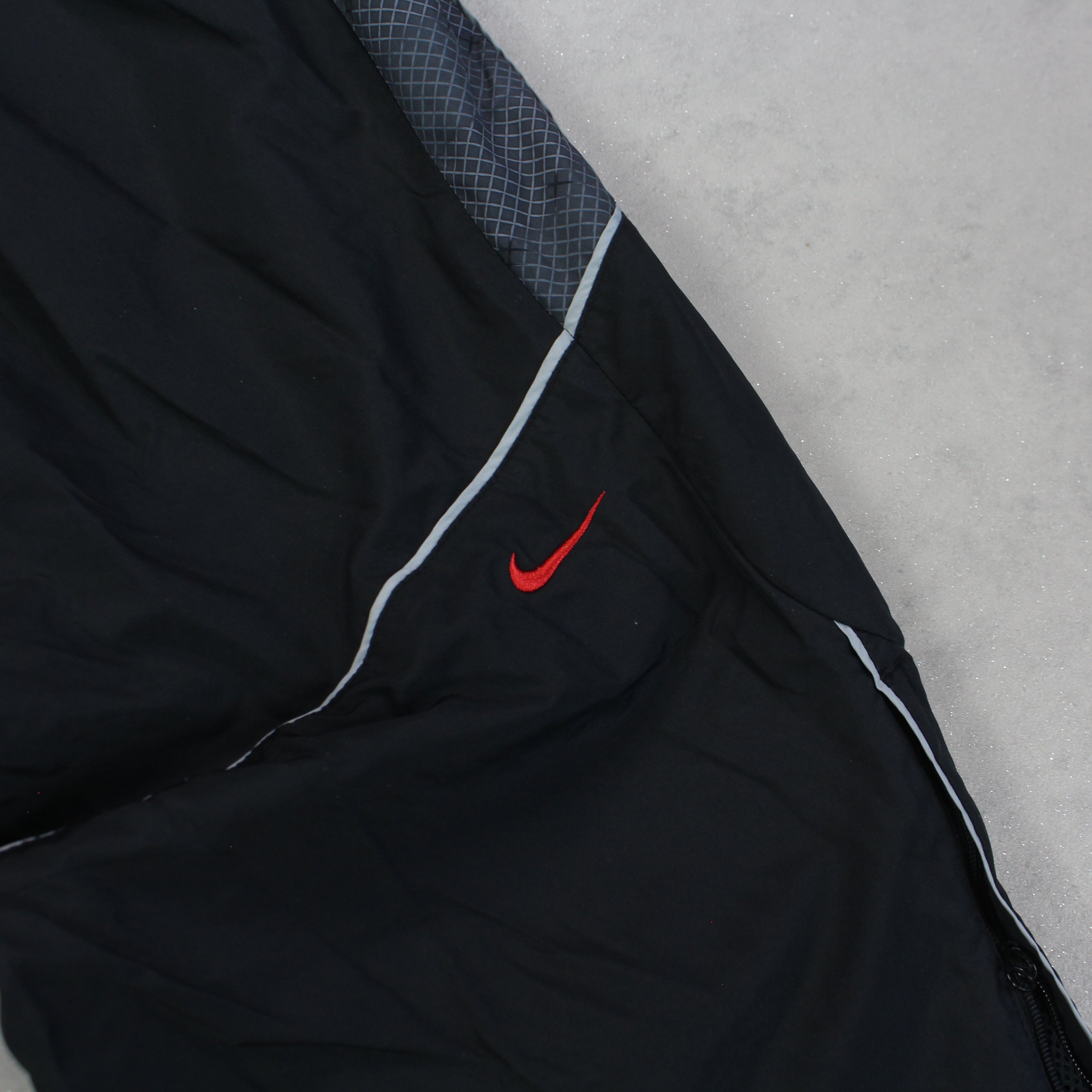 SUPER RARE 00s Air Max Trackpants Black-Maverick