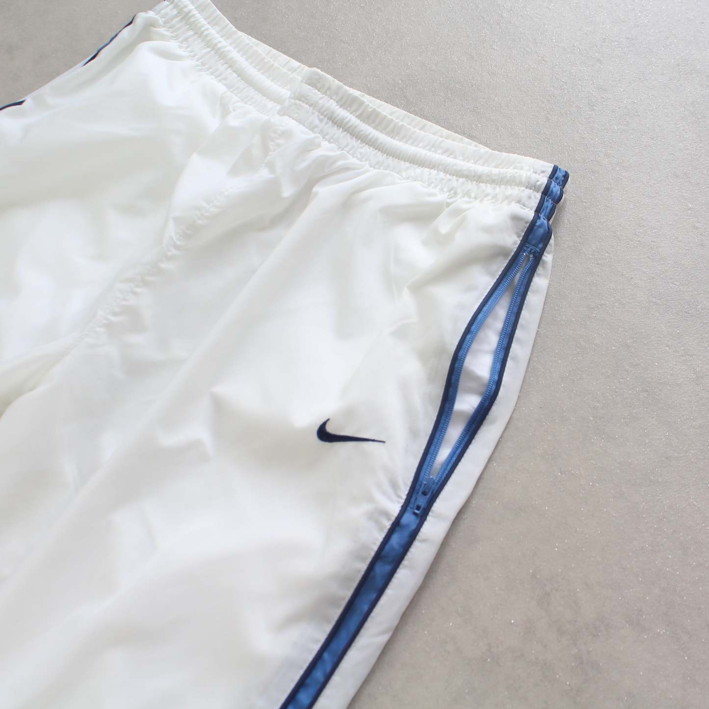 SUPER RARE 2000s Trackpants White-Maverick