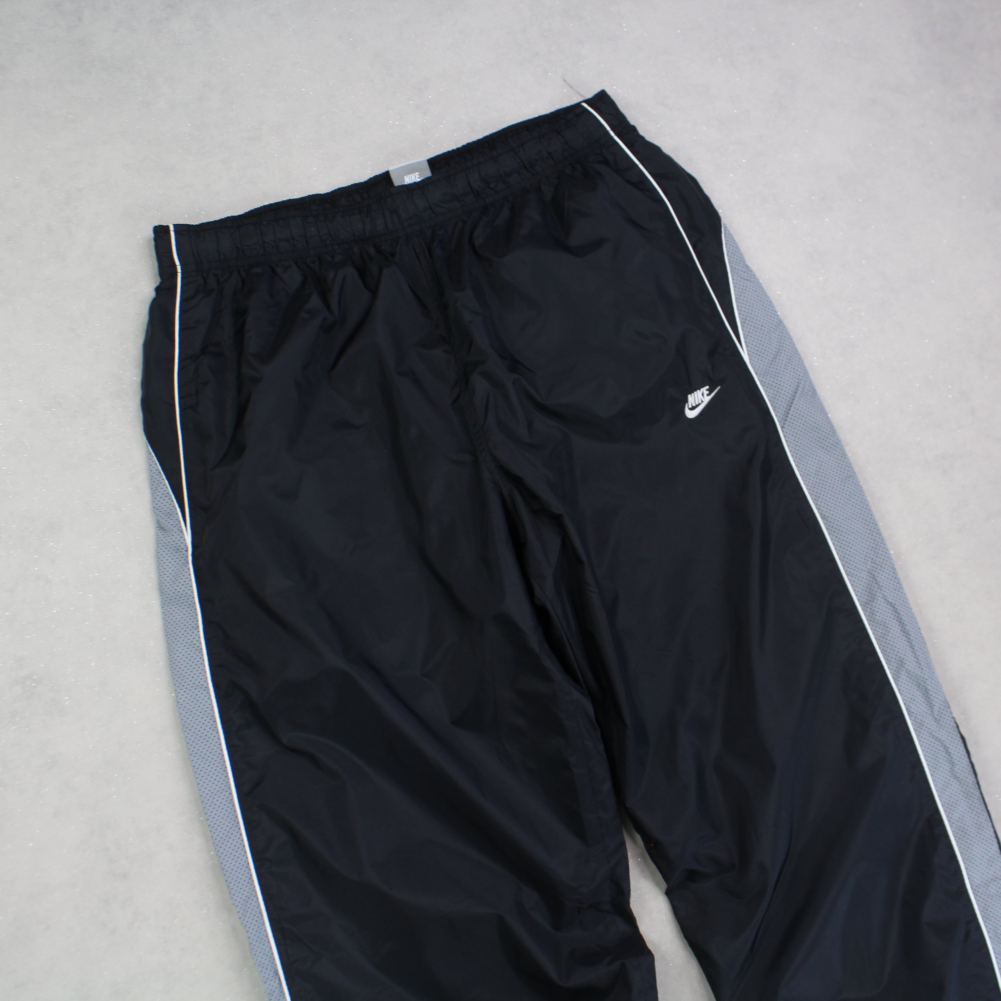 RARE 2000s Baggy Trackpants Black-Maverick