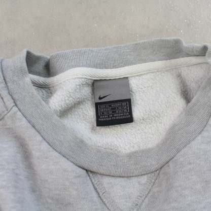 RARE 2000s Heavyweight  Sweatshirt Grey-Maverick