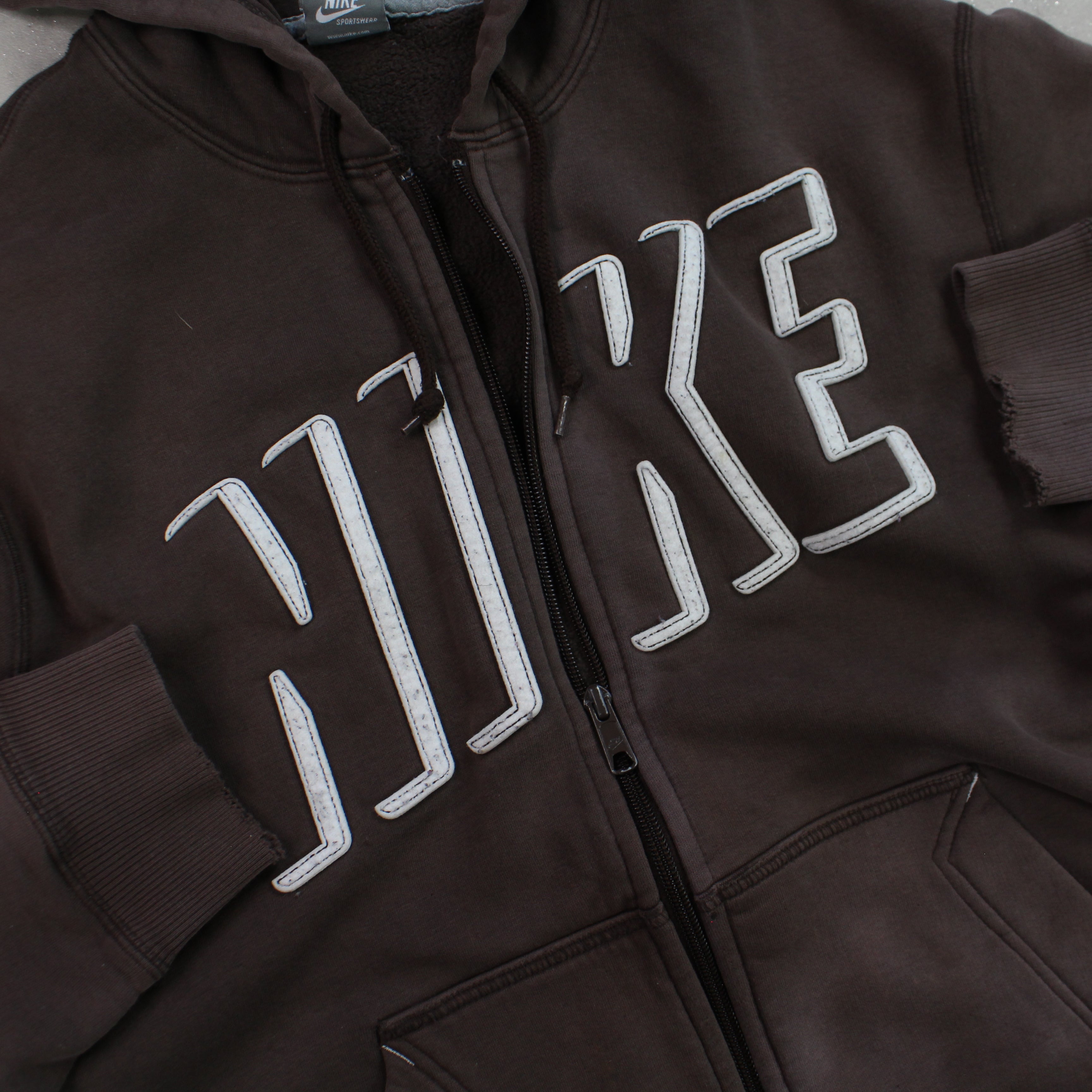 VERY RARE 2000s  Zip Up Hoodie Brown-Maverick