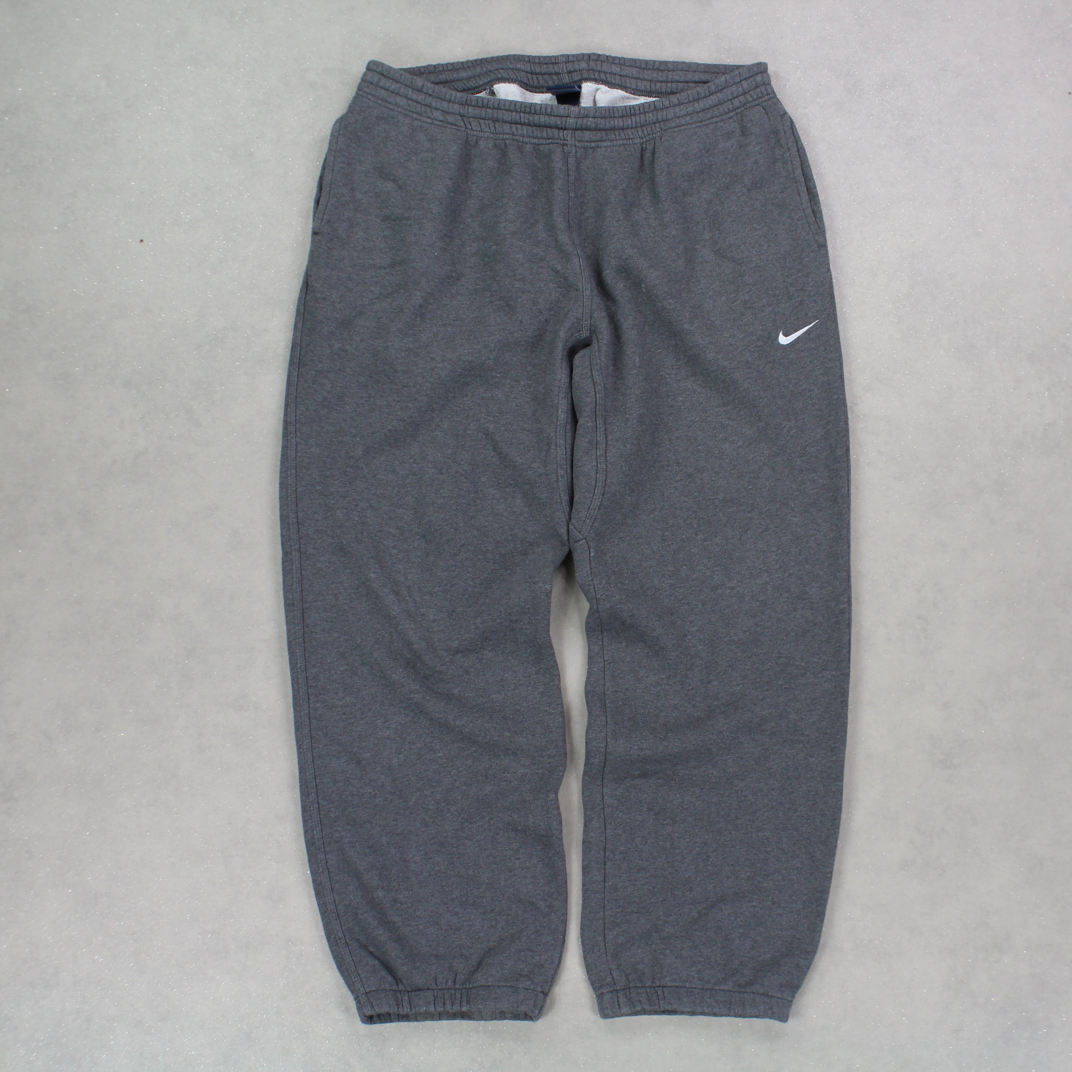 RARE 2000s Joggers Grey-Maverick