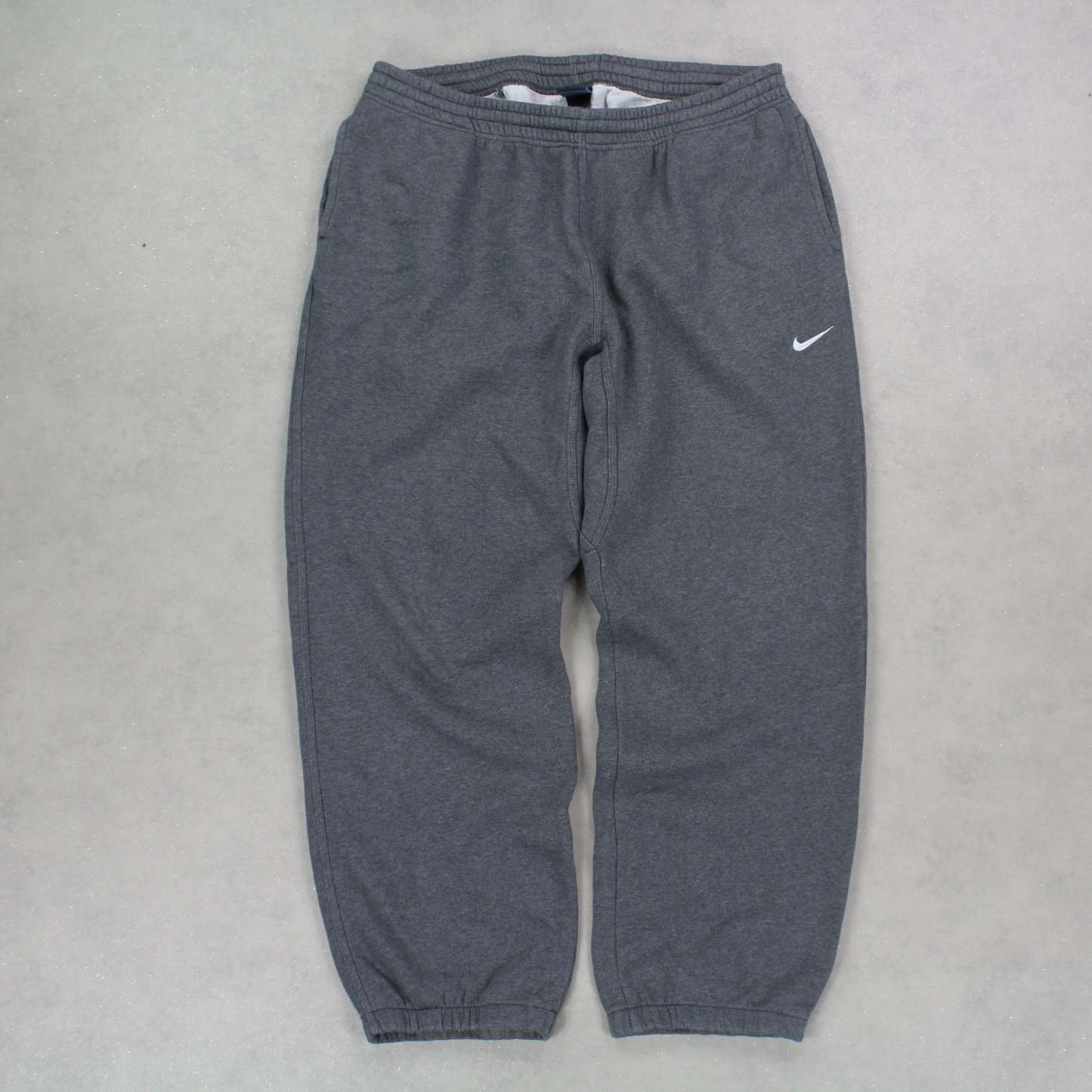 RARE 2000s Joggers Grey-Maverick