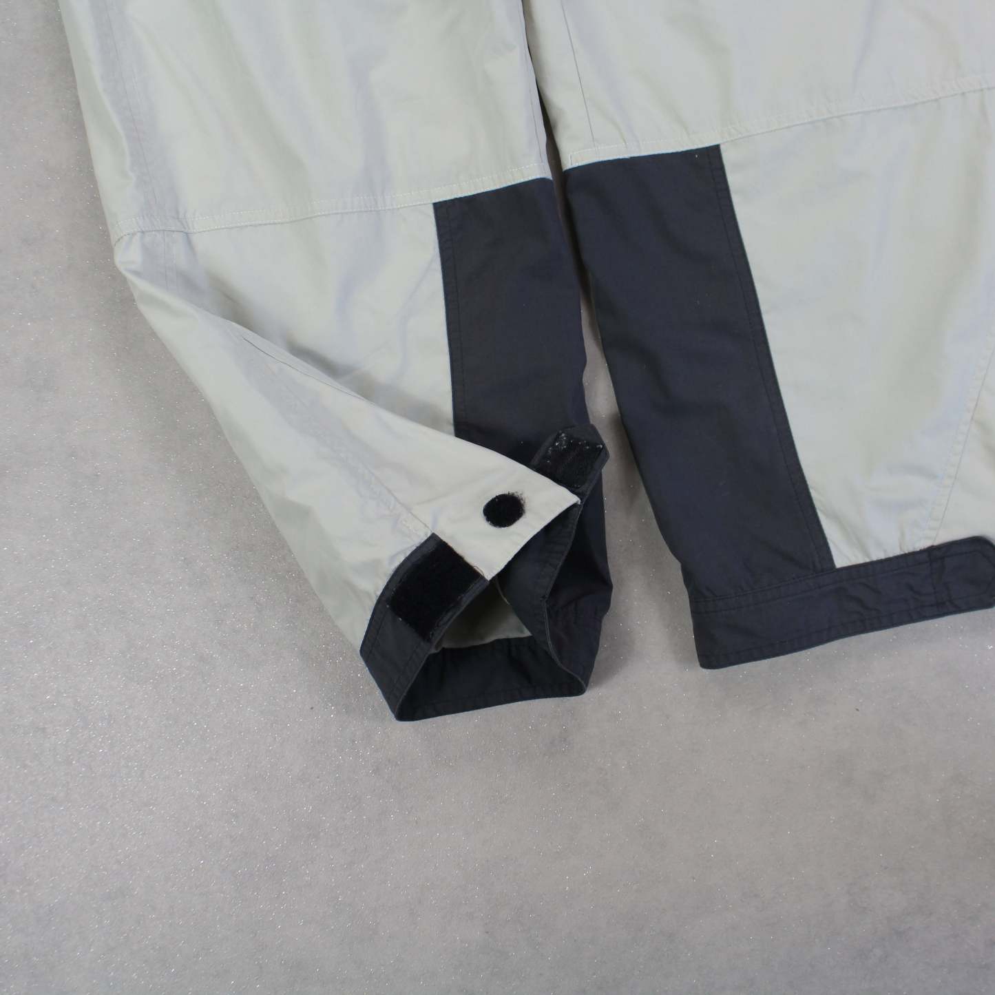 RARE 00s Trackpants Cream-Maverick