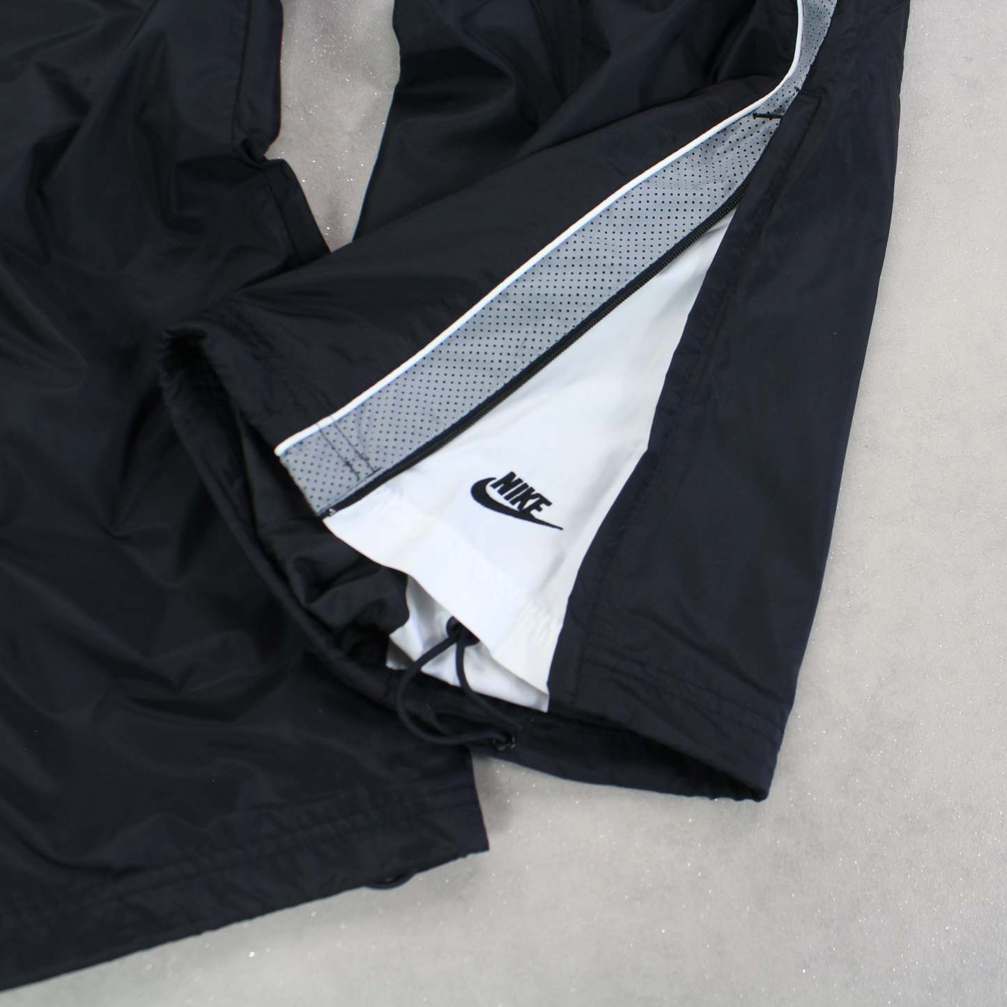 RARE 2000s Baggy Trackpants Black-Maverick