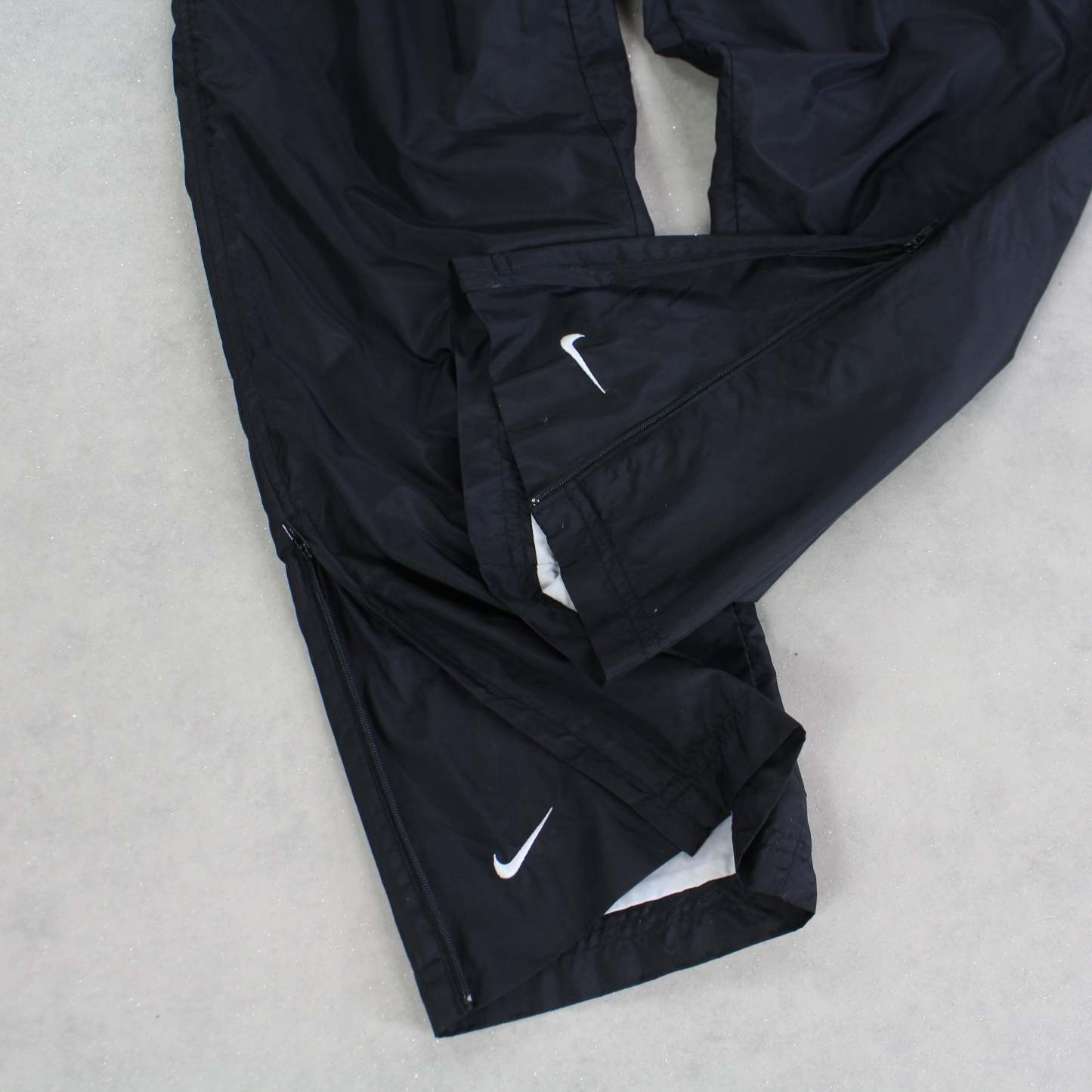 SUPER RARE 00s Trackpants Black-Maverick