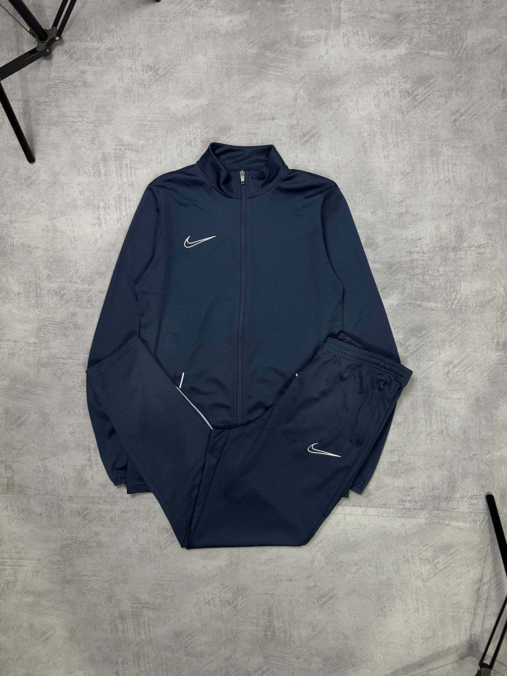 Conjunto Dri-Fit 2021 (Azul Escuro e Branco)