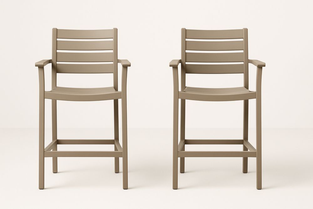 Kültéri karosszékek polipropilén anyagból, Homokszínű