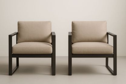 Két darab karosszék szett fém kerettel és bézs szövettel