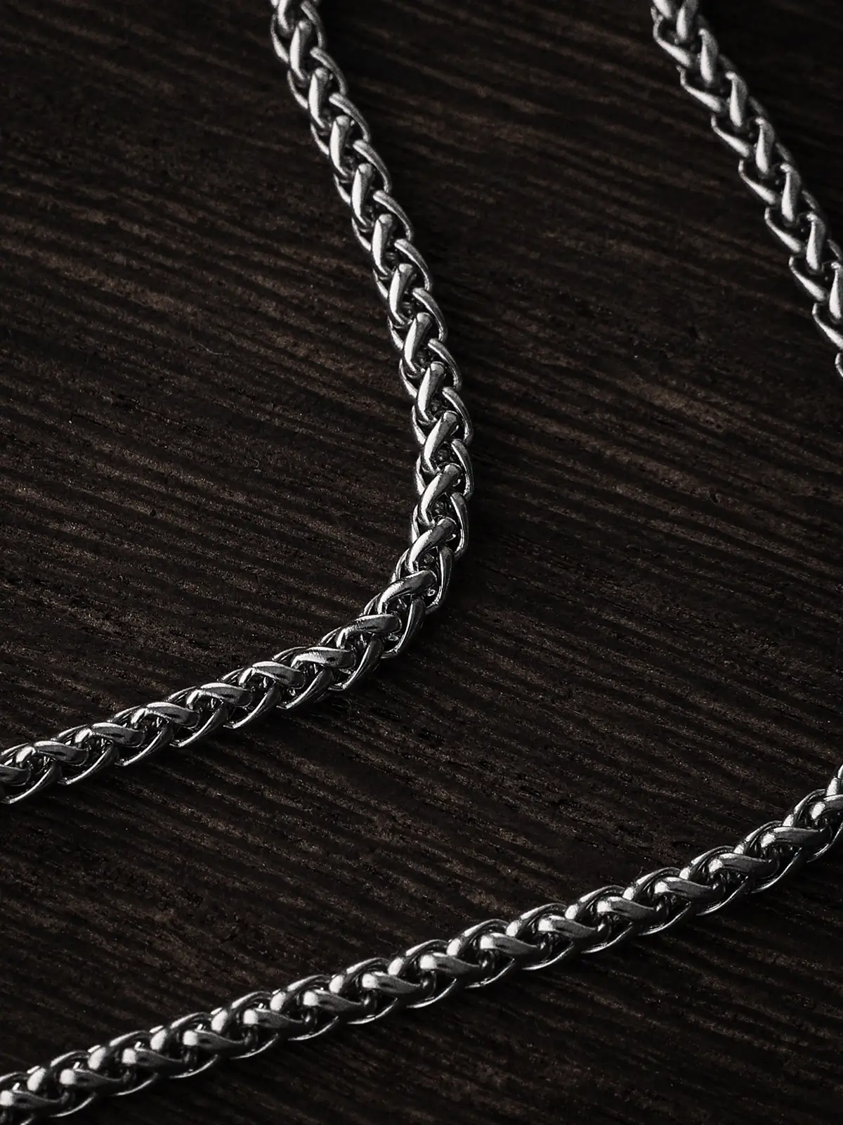 Close up of the antique silver finished chain matched with the Vajra pendant. Durable woven design to support the 30g weight of the artifact. Textured metal for a vintage look.