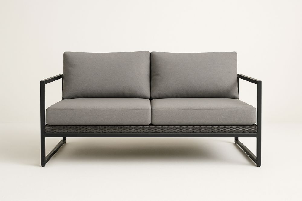 Kétszemélyes kültéri kanapé acélkerettel és szürke párnákkal