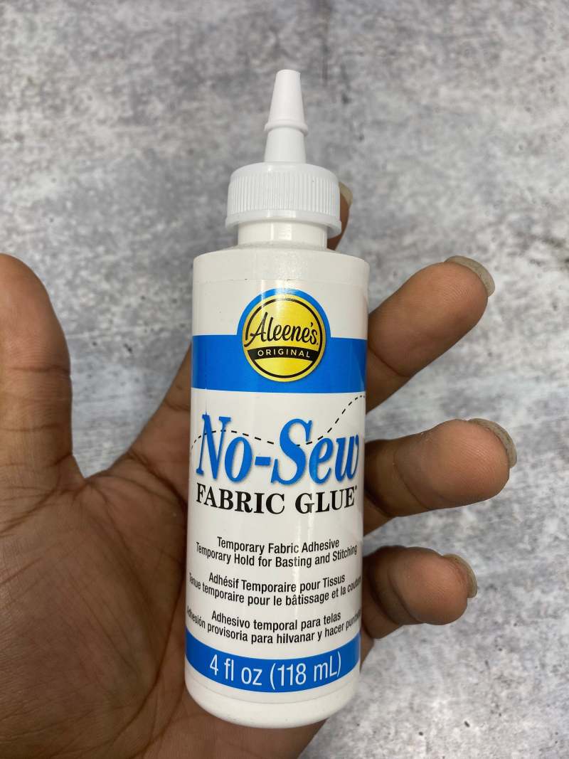 NEW, "No- Sew" Fabric Glue, Temporary Fabric Adhesive, Temporary Hold For Basting and Stitching, 4fl oz (118 mL)