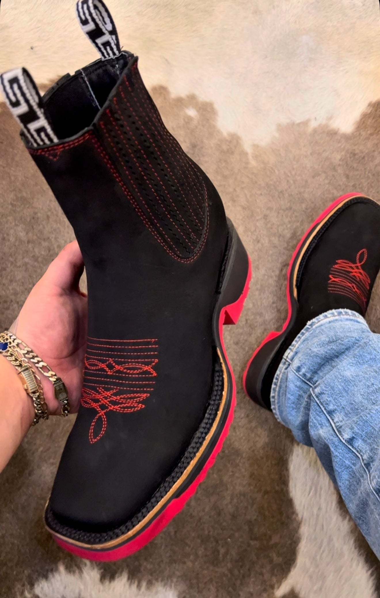 Hand Embroidered N1 Cowboy Boots