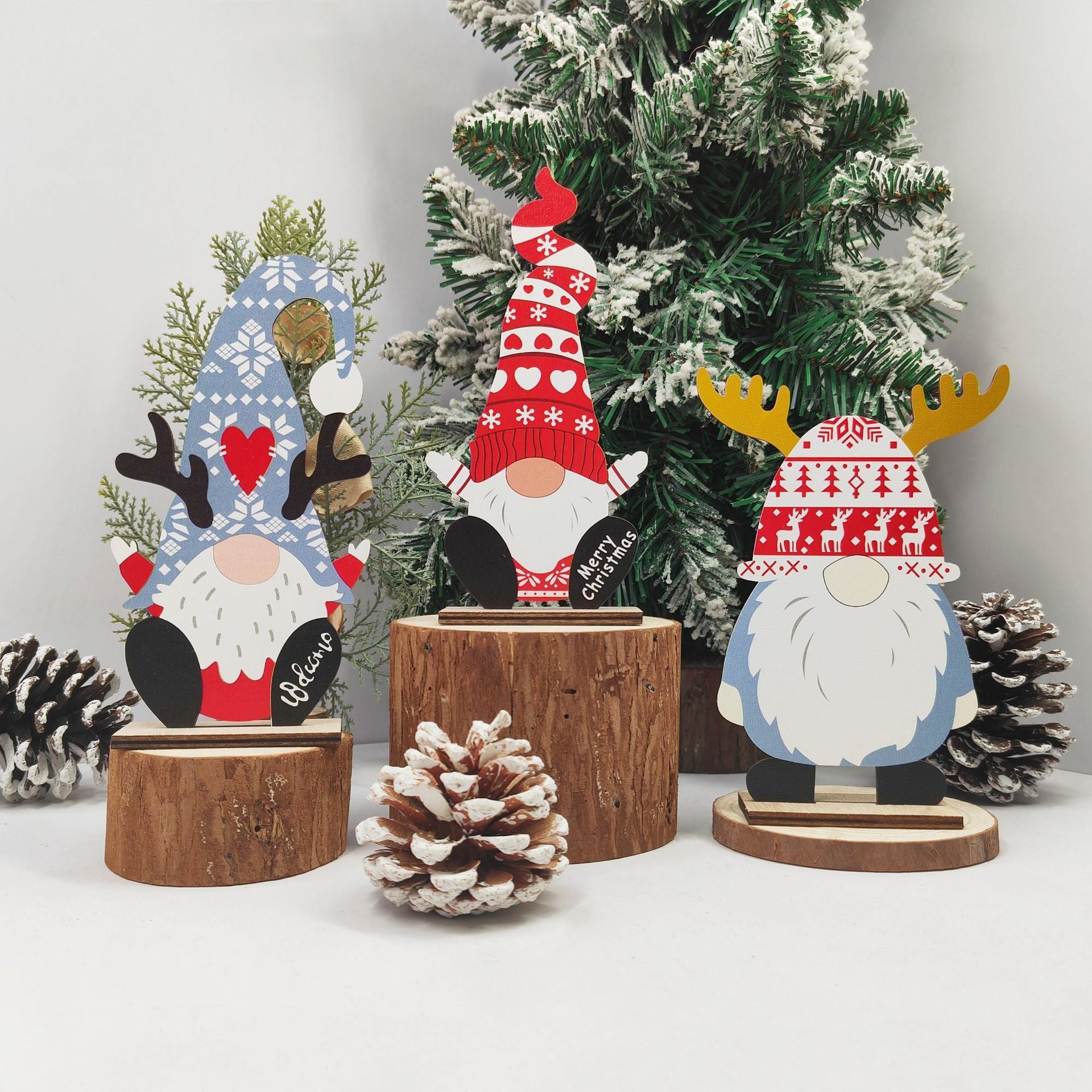 Christmas Table Centerpiece Decorations, Xmas Wooden Gnome Table Decorations Signs, Merry Christmas Table Toppers for Holiday Home Party Indoor Decor