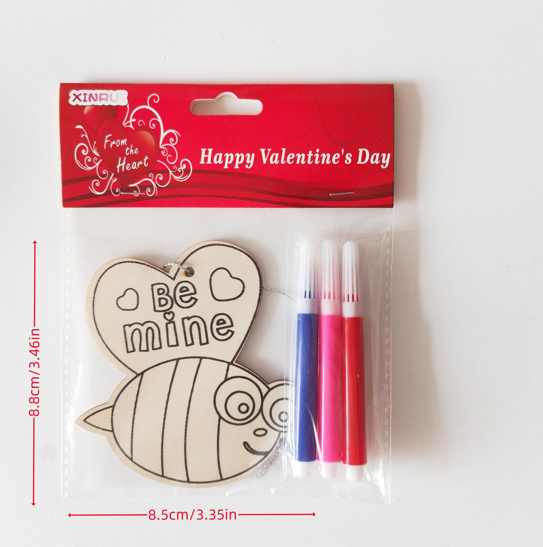Couples DIY Wooden Ornament Kit for Valentine‘s Day， 5-Piece Heart Bear Bee Craft Set for Date Night， Personalized Love Token with Painting Supplies， Romantic Craft Activity for Partners