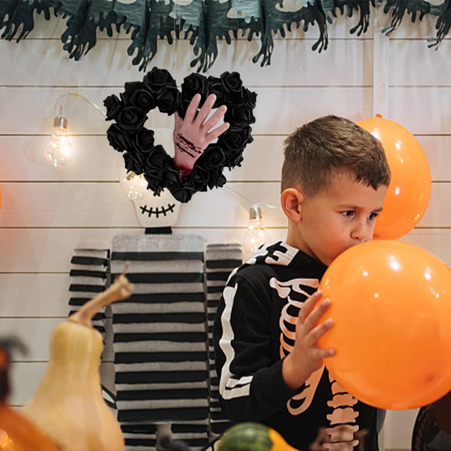 Halloween Bloody Hands Black Rose Wreath for Front Door,13.8 Inch Artificial Rose Heart-Shaped Rattan Wreath,Horror Wreath Hanging Ornament for Wall Window Halloween Decoration