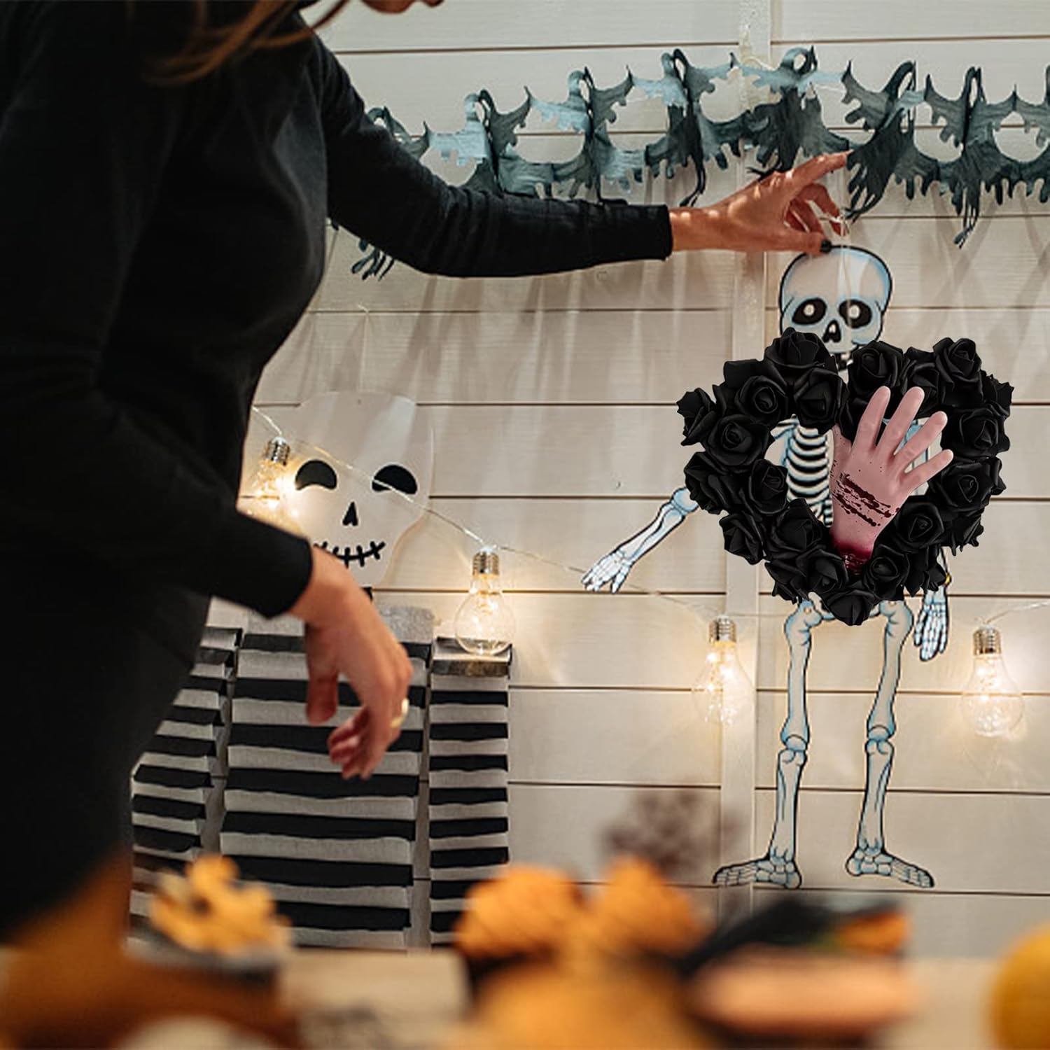 Halloween Bloody Hands Black Rose Wreath for Front Door,13.8 Inch Artificial Rose Heart-Shaped Rattan Wreath,Horror Wreath Hanging Ornament for Wall Window Halloween Decoration