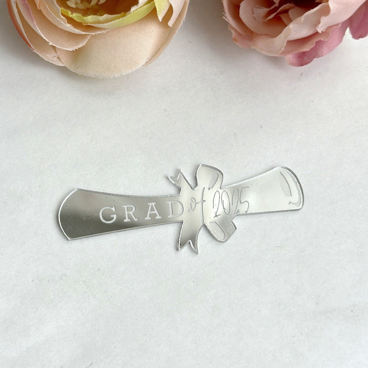 Classic Graduation Cake Toppers | Gold-Foiled Congratulations Inserts with Academic Motifs, Reusable Decor for Graduation Ceremonies & Honor Celebrations, Formal Dessert Table Accents