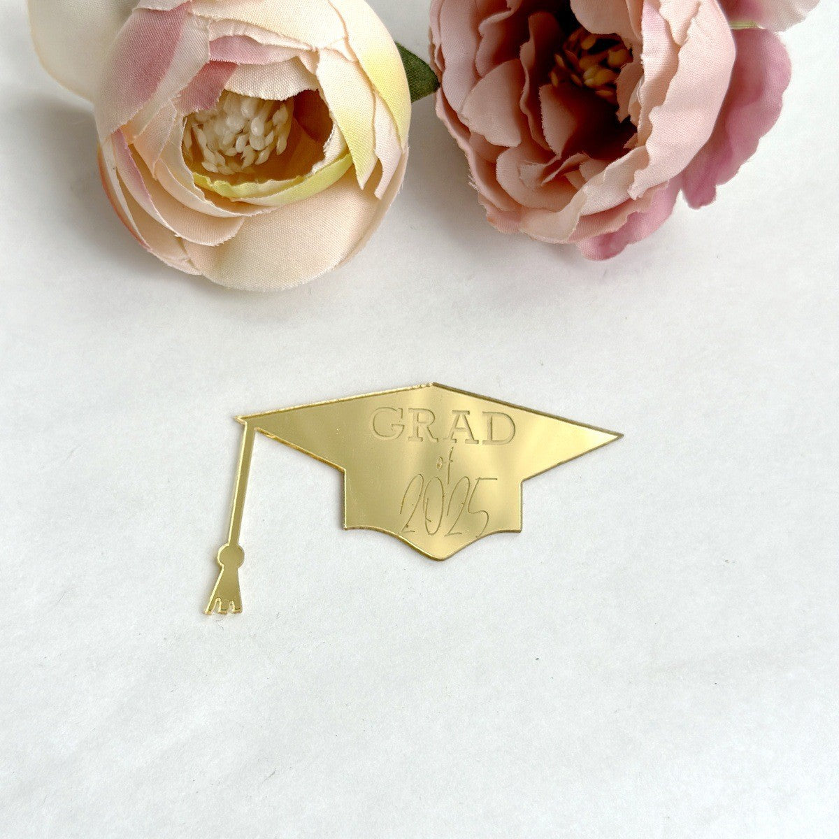 Classic Graduation Cake Toppers | Gold-Foiled Congratulations Inserts with Academic Motifs, Reusable Decor for Graduation Ceremonies & Honor Celebrations, Formal Dessert Table Accents