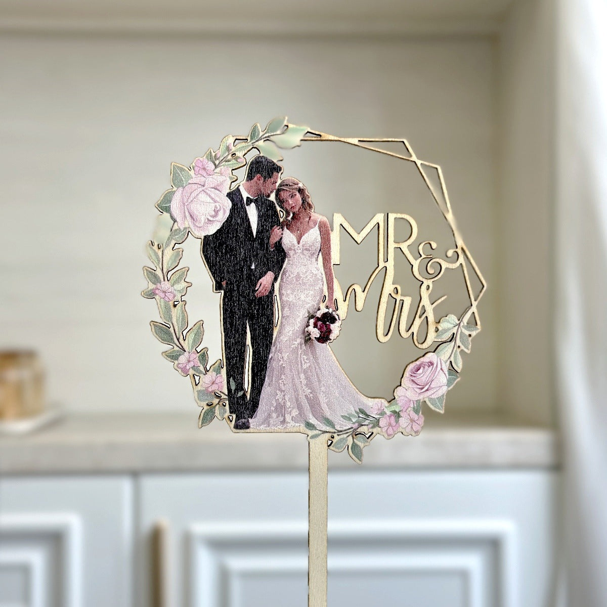 Mr & Mrs Cake Topper - Wooden Leaves Wreath Wedding Cake Toppers Bride and Groom Party Cake Decorations Supplies