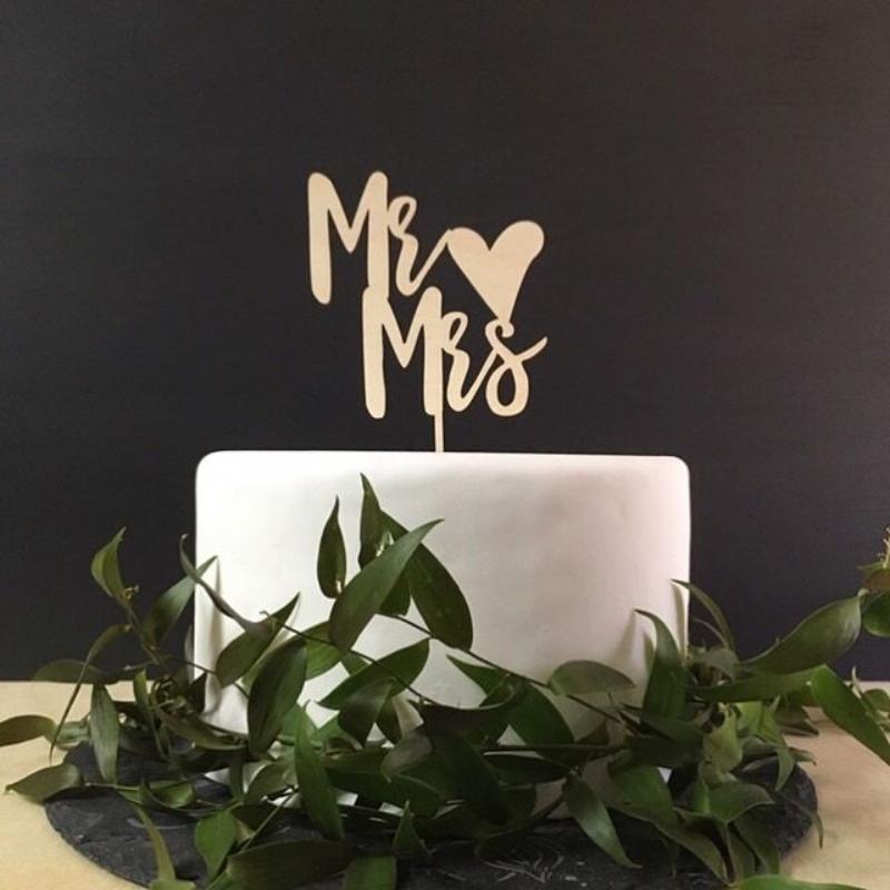 Wooden Mr and Mrs Cake Topper Wedding Cake Toppers Custom Cake Topper Gift Decoration Engaged Foam Ring Finger | Bride To Be Bridesmaid Favors Bridal Shower Engagement Party