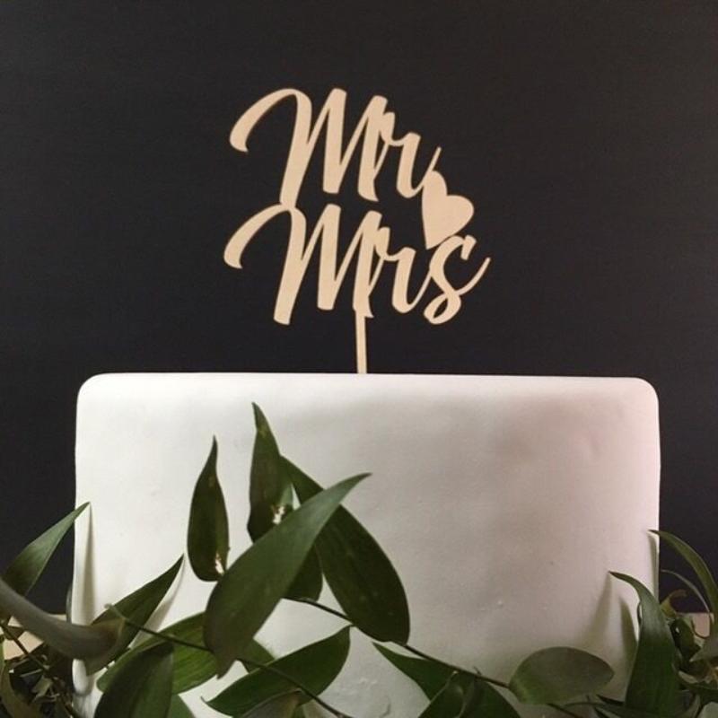 Wooden Mr and Mrs Cake Topper Wedding Cake Toppers Custom Cake Topper Gift Decoration Engaged Foam Ring Finger | Bride To Be Bridesmaid Favors Bridal Shower Engagement Party