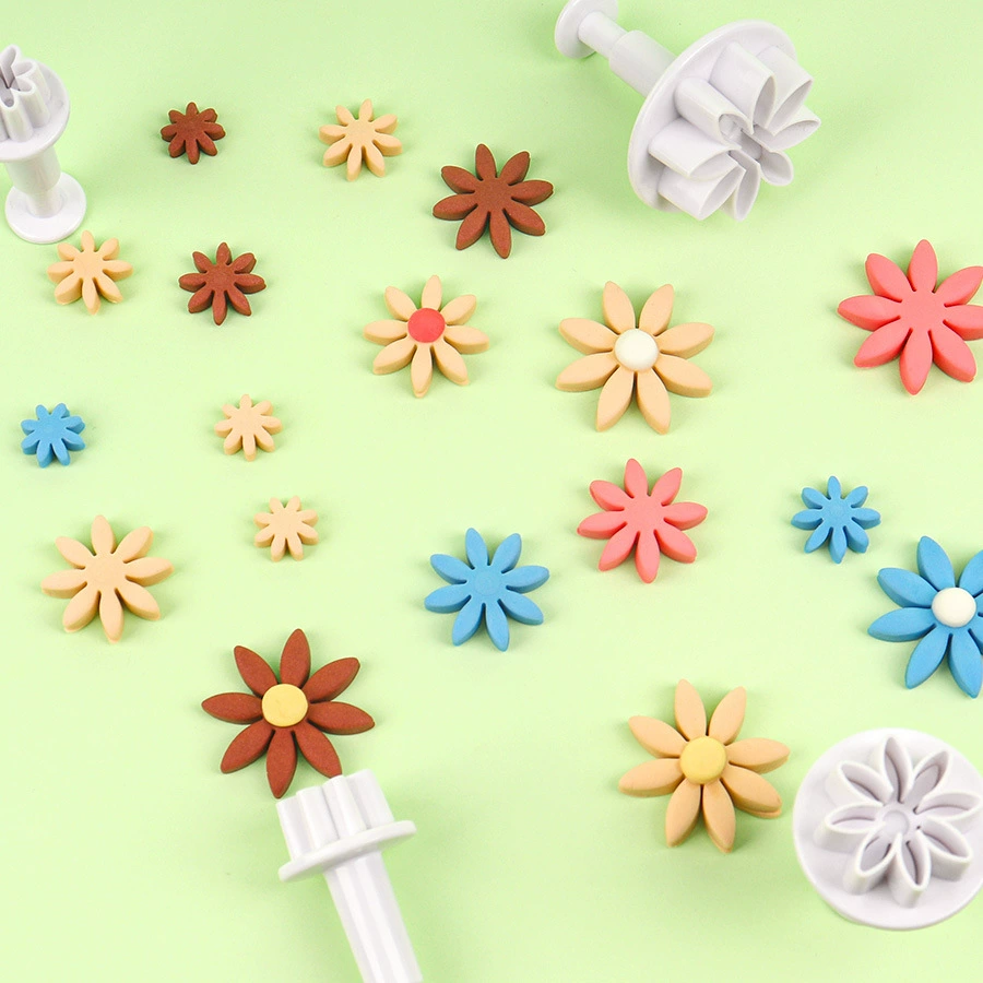 4Pcs Daisy Flower Spring Plunger Cutter Set - Plastic Fondant & Cookie Molds for Baking