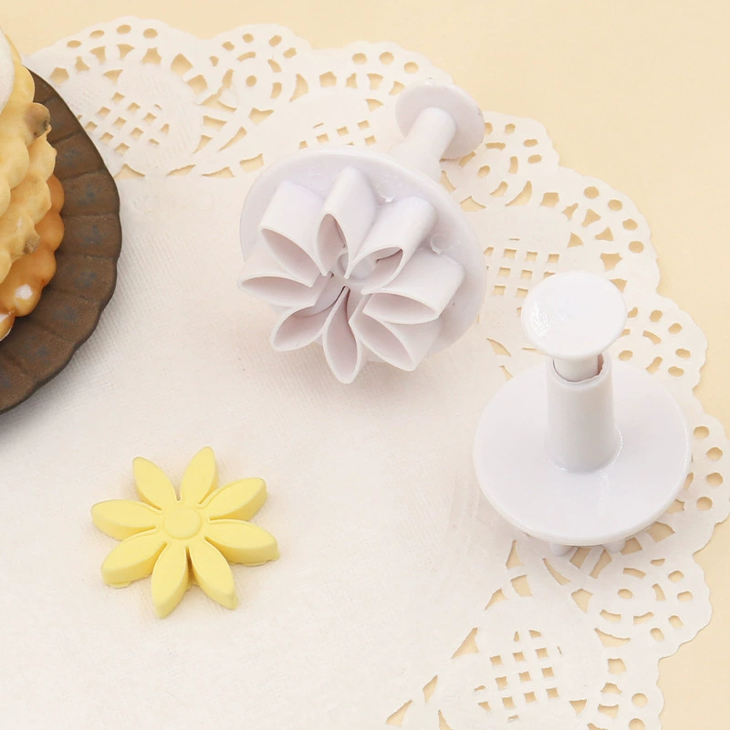 4Pcs Daisy Flower Spring Plunger Cutter Set - Plastic Fondant & Cookie Molds for Baking