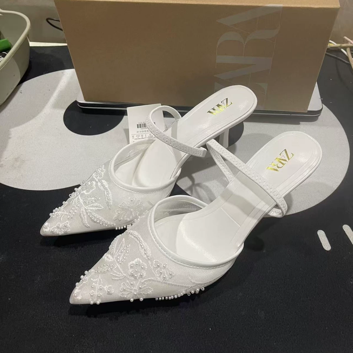 Lace Embroidery Beaded Mesh Pointed Toe Slingback Stiletto Heels Women Slip On Back Strap Elegant Wedding Party Dress Sandals