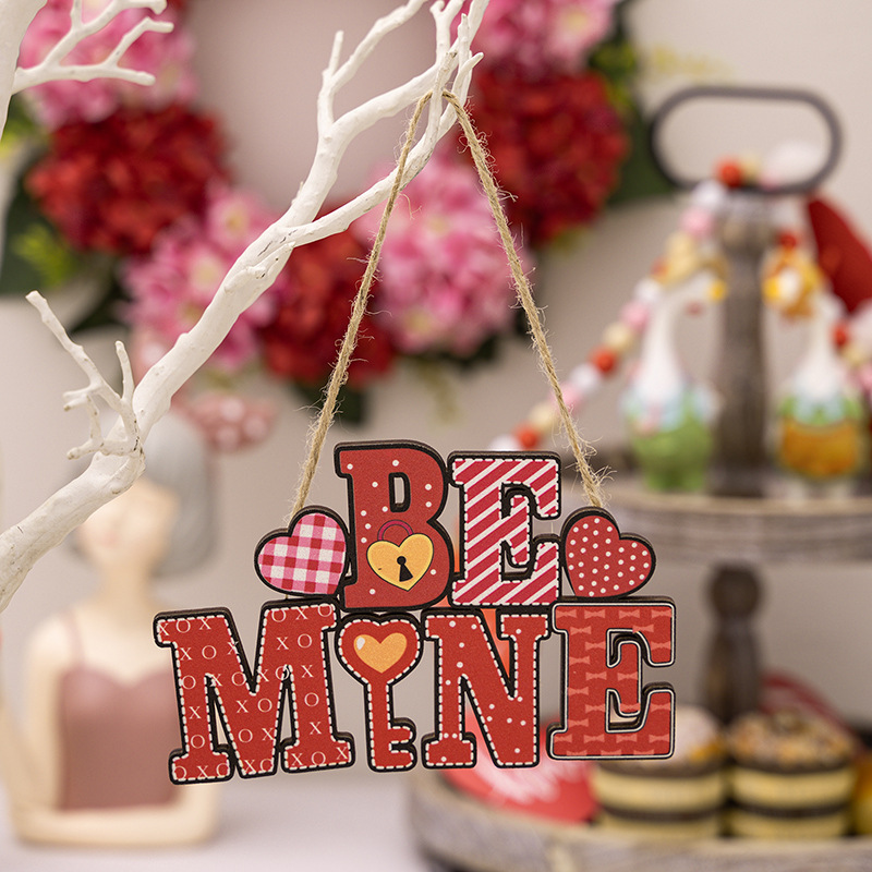 跨境红色情人节派对木制挂件红色Contryside2025情人节快乐装饰
