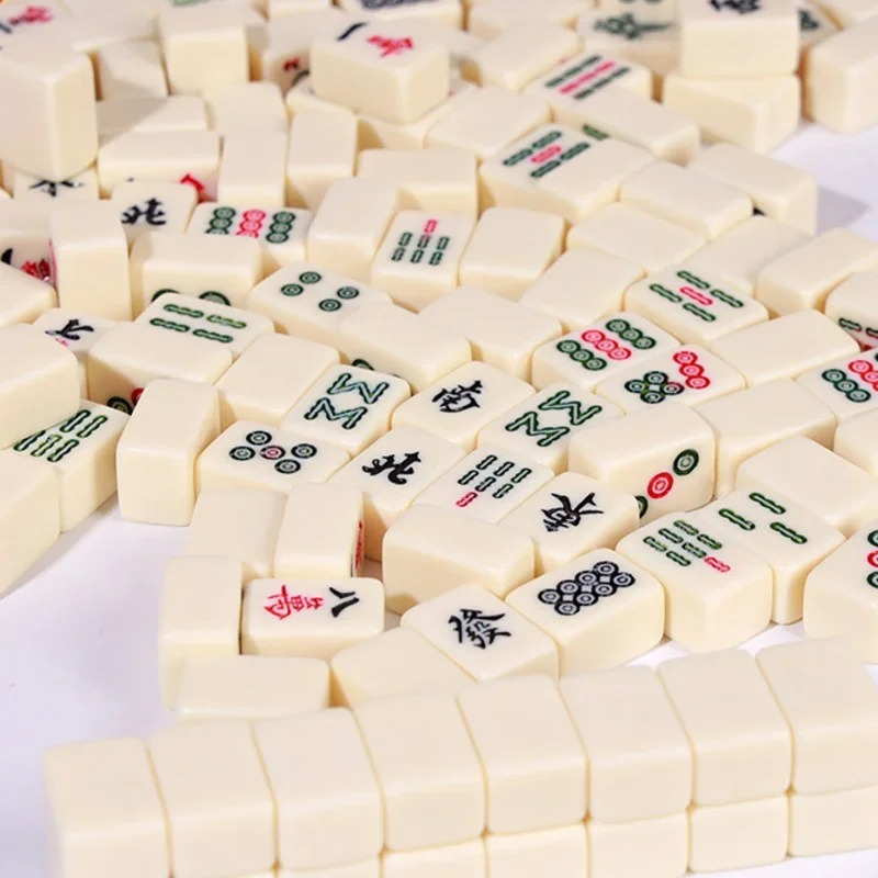 Mini Mahjong Board Game Travel Set — 144pcs Portable Chinese Mahjong Tiles, Engraved Classic Tabletop Game for Family, Friends & Travel