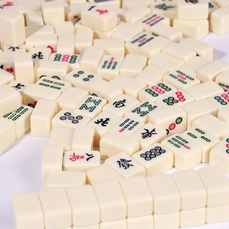 Mini Mahjong Board Game Travel Set — 144pcs Portable Chinese Mahjong Tiles, Engraved Classic Tabletop Game for Family, Friends & Travel