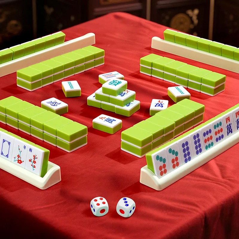 Travel Mahjong Set with 144 Mini Chinese Mahjong Tiles – Portable Table Game for Parties, Gatherings & Holiday Gifts