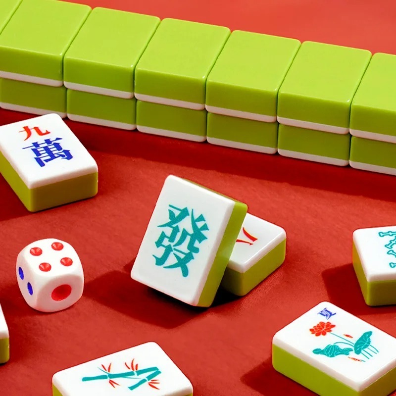 Travel Mahjong Set with 144 Mini Chinese Mahjong Tiles – Portable Table Game for Parties, Gatherings & Holiday Gifts