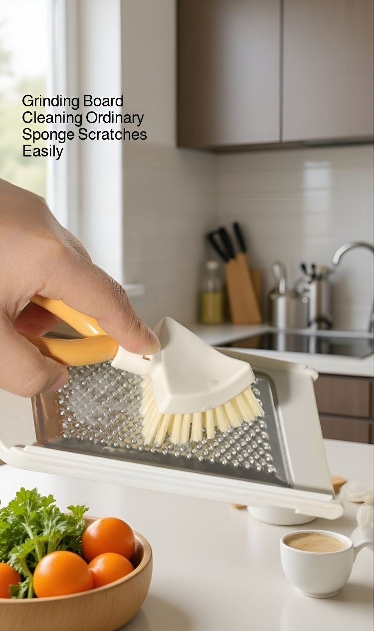 Ergonomic handle foldable cleaning brush