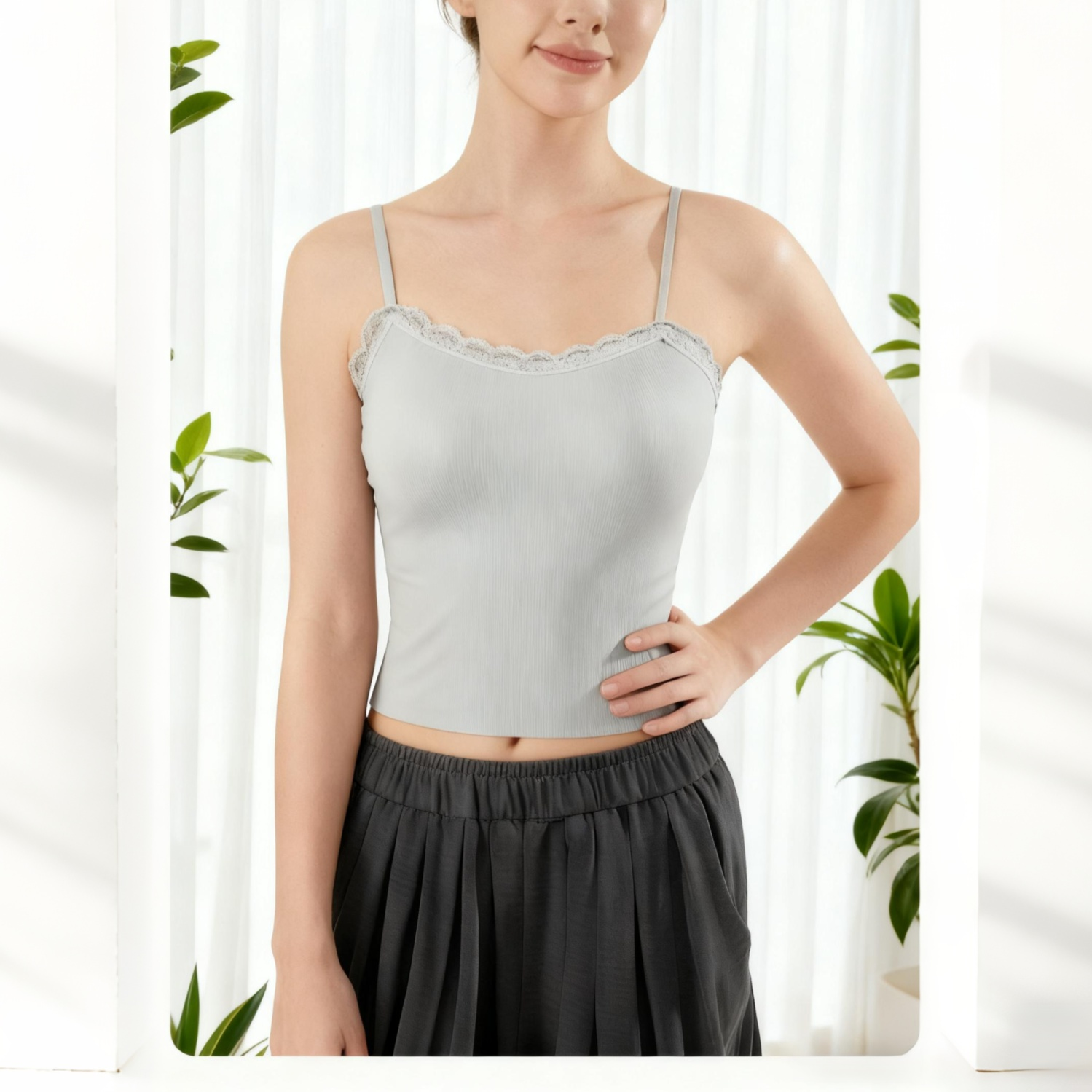 Spitzen-Träger-Top mit Carmenausschnitt