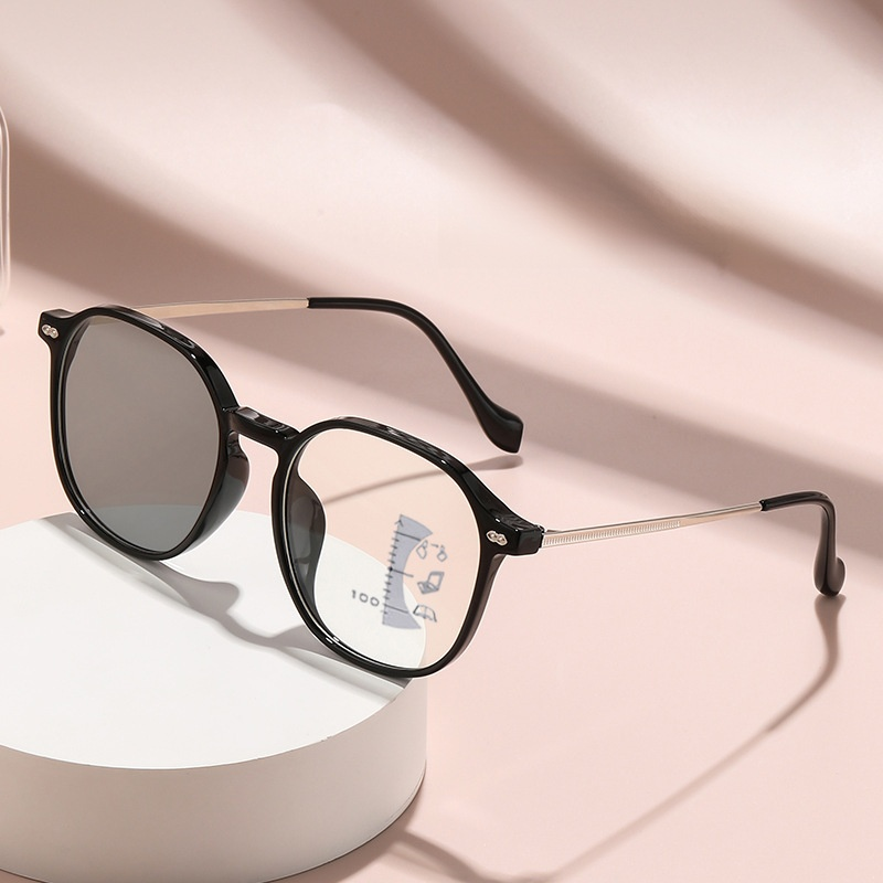 【ohne Sehtest】✨Jena-Optik™ Auto-Fokus Smartbrille | 0,01s stufenlose Scharfeinstellung | Automatische Tönung | Augenschutz | 3s photochrome Sonnenbrille | Ultraleichter Titanrahmen✅